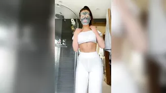 Shann0nmaria braless jiggle #2