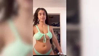 I love her try on vids #2