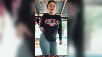 Looks so good in jeans. #4