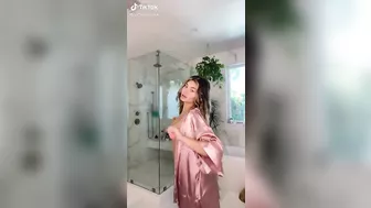 I wud hug her