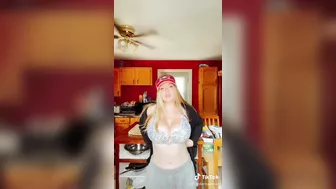 She might be the hottest girl on TikTok tbh #3