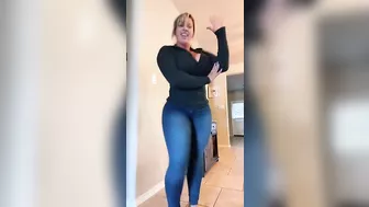 MOMMA GOTTA FATTY #4