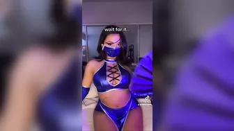 what do you think of my mortal kombat kitana cosplay? ♥️♥️ #4