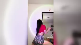 That booty holding that beat #2