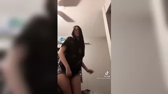 She shakes it too good #4